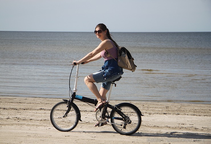 Travelnews.lv redakcija dodas ceļojumā uz Jūrmalu ar saliekamo velosipēdu «Tern Link C7». Atbalsta: «Hawaii Express» Travelnews.lv redakcija dodas ceļojumā uz Jūrmalu ar saliekamo velosipēdu «Tern Link C7». Atbalsta: «Hawaii Express» 127008