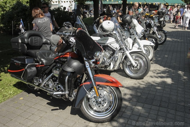 Jūrmalā pulcējās motocikli no visas pasaules 127473