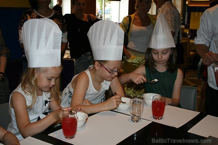 Pagājušo svētdien, 6. jūlijā, restorānā The Traveller norisinājās pirmā kulinārijas meistarklase bērniem. 127526