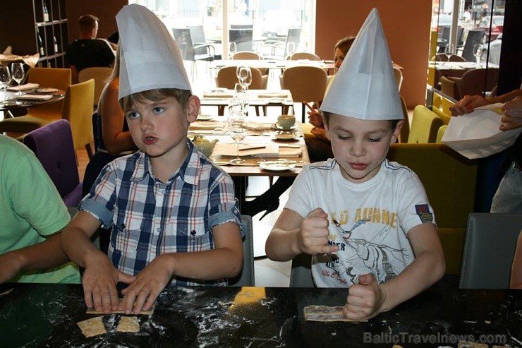 Pagājušo svētdien, 6. jūlijā, restorānā The Traveller norisinājās pirmā kulinārijas meistarklase bērniem. 127530