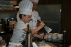 Bērni viennozīmīgi jautri un interesanti pavadīs laiku, kā arī turpmāk kļūs par īsteniem palīgiem virtuvē. 8