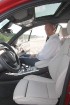 Starptautiskās sutonomas Sixt Latvija valdes loceklis Marats Blate ievērtē jauno BMW X4 83
