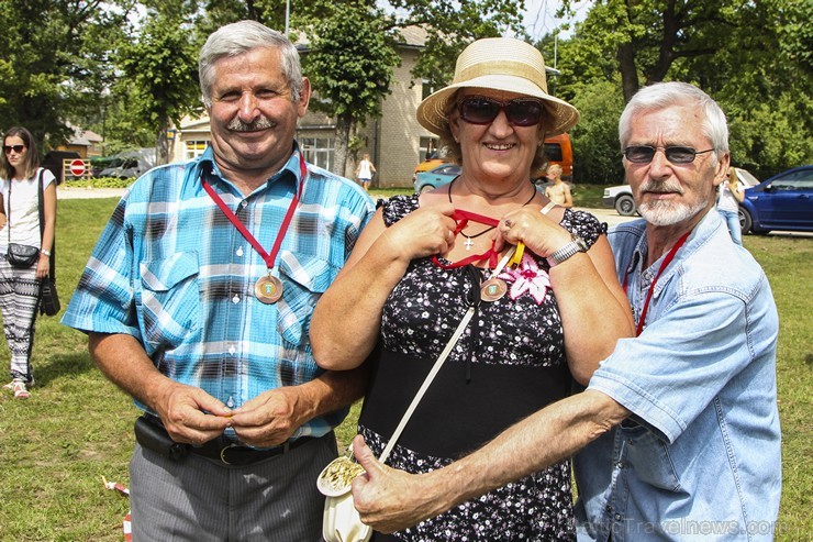 19. jūlijā Neretas novada svētku laikā, ģimenes varēja piedalīties Ģimeņu sporta festivālā,  kur katra - gan liela, gan maza sportot griboša ģimene iz 128606