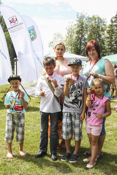 19. jūlijā Neretas novada svētku laikā, ģimenes varēja piedalīties Ģimeņu sporta festivālā,  kur katra - gan liela, gan maza sportot griboša ģimene iz 128611