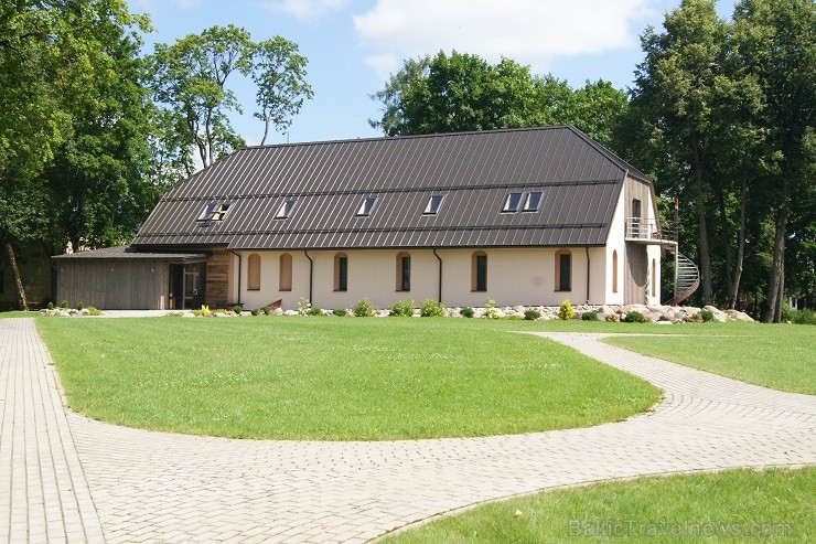 Brīvdienu māju komplekss Ūdensdzirnas atrodas Salas novada Biržos, nodrošinot ceļotājus ar nakšņošanas, ēdināšanas, izklaides un atpūtas pakalpojumiem Brīvdienu māju komplekss Ūdensdzirnas atrodas Salas novada Biržos, nodrošinot ceļotājus ar nakšņošanas, ēdināšanas, izklaides un atpūtas pakalpojumiem 128793