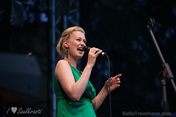 Līdz 26. jūlijam Minhauzena Undā notiek XVII starptautiskais Saulkrastu džeza festivāls «Saulkrasti Jazz 2014», kurā uzstājas izcili džeza mūziķi no 1 Līdz 26. jūlijam Minhauzena Undā notiek XVII starptautiskais Saulkrastu džeza festivāls «Saulkrasti Jazz 2014», kurā uzstājas izcili džeza mūziķi no 1 129169