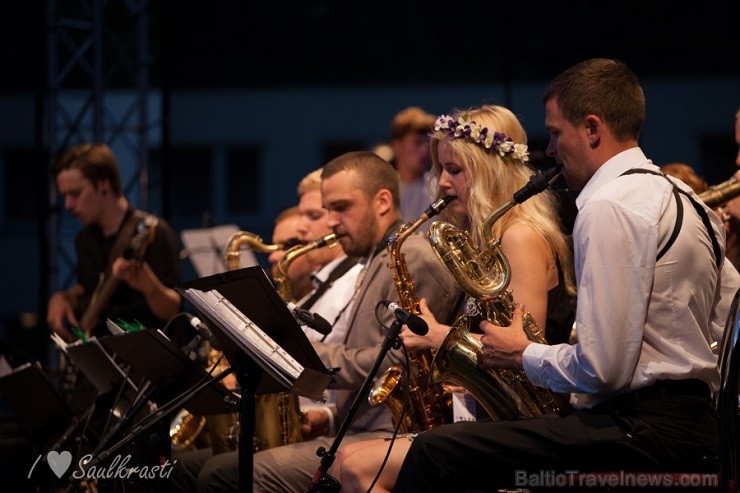 Līdz 26. jūlijam Minhauzena Undā notiek XVII starptautiskais Saulkrastu džeza festivāls «Saulkrasti Jazz 2014», kurā uzstājas izcili džeza mūziķi no 1 Līdz 26. jūlijam Minhauzena Undā notiek XVII starptautiskais Saulkrastu džeza festivāls «Saulkrasti Jazz 2014», kurā uzstājas izcili džeza mūziķi no 1 129187