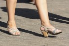 Kādos apavos šovasar staigā pa Jomas ielu? 40