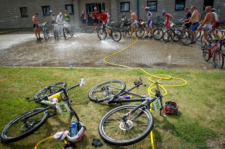 27.07.2014 Ventas upes krastos esošajā Kuldīgā norisinājās aizraujošā SEB MTB maratona 5. posms 129438