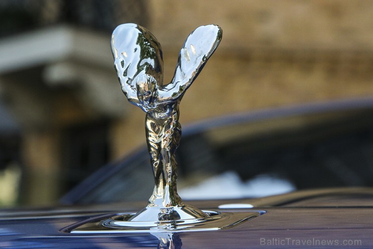 Slavenā figūriņa Ekstāzes gars rotā «Rolls Royce» zīmola modeļus kopš 1911. gada 129505