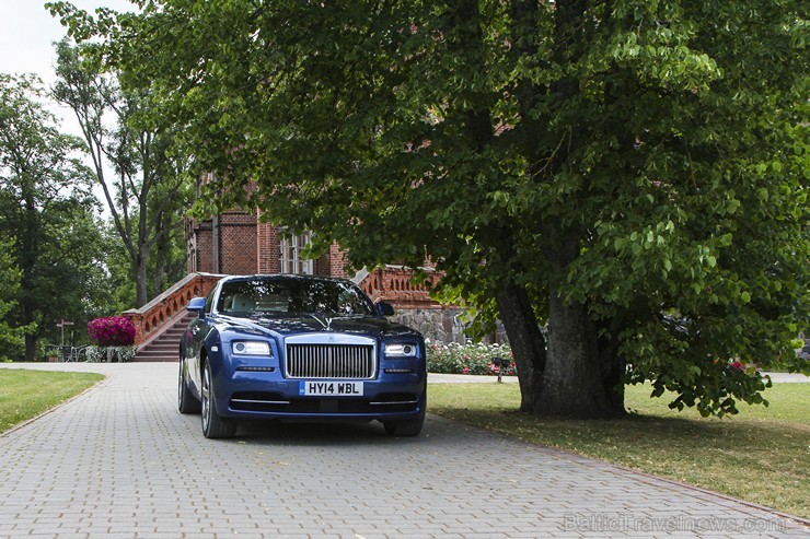Ceļojums ar «Rolls Royce Wraith» uz Kuldīgu... maza atpūtas pauze Jaunmoku pilī (www.jaunmokupils.lv) 129520