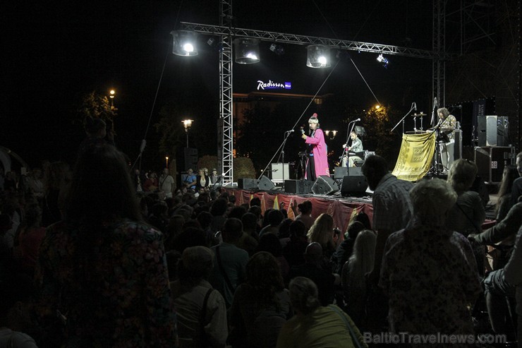Rīgā aizvadīts vērienīgākais starptautiskais ielu mākslas un pasaules mūzikas festivāls «Re Re Rīga» Rīgā aizvadīts vērienīgākais starptautiskais ielu mākslas un pasaules mūzikas festivāls «Re Re Rīga» 130518