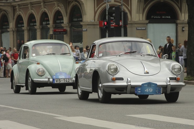 Jau devīto reizi noticis starptautiskais seno spēkratu salidojums «Riga Retro» 131084