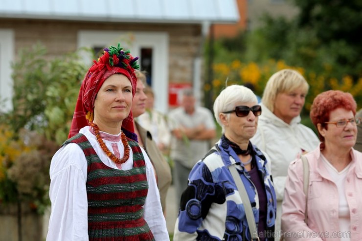 Žaliūkių malūnininko sodyboje įvykusią Žolinės šventę 131162