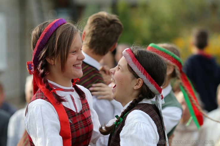 Žaliūkių malūnininko sodyboje įvykusią Žolinės šventę 131193