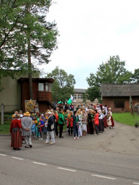 23.08.2014 Ogres iedzīvotāji un viesi piedalījās pilsētas svētku svinībās. Vairāk informācijas - www.latvijascentrs.lv 23.08.2014 Ogres iedzīvotāji un viesi piedalījās pilsētas svētku svinībās. Vairāk informācijas - www.latvijascentrs.lv 132085