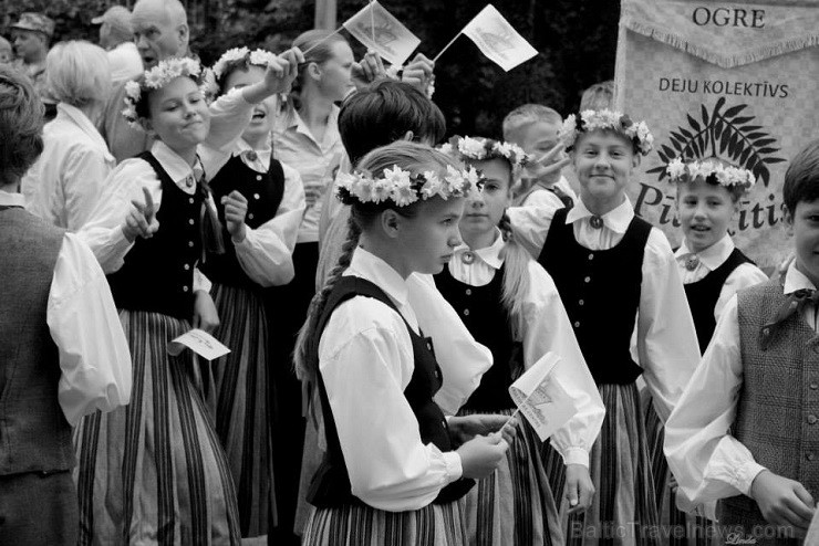 23.08.2014 Ogres iedzīvotāji un viesi piedalījās pilsētas svētku svinībās. Vairāk informācijas - www.latvijascentrs.lv 23.08.2014 Ogres iedzīvotāji un viesi piedalījās pilsētas svētku svinībās. Vairāk informācijas - www.latvijascentrs.lv 132086