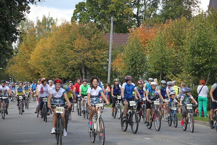 24. Latvijas riteņbraucēju Vienības brauciens Siguldā pulcē vairāk nekā 4000 dalībniekus 133255