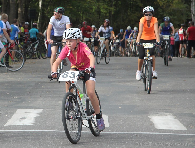24. Latvijas riteņbraucēju Vienības brauciens Siguldā pulcē vairāk nekā 4000 dalībniekus 133314