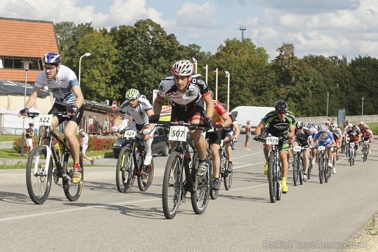 24. Latvijas riteņbraucēju Vienības brauciens Siguldā pulcē vairāk nekā 4000 dalībniekus (2. daļa) 133333
