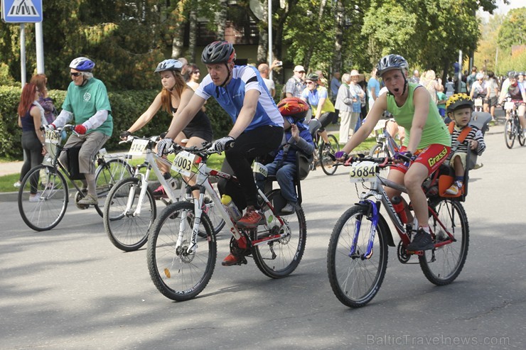 24. Latvijas riteņbraucēju Vienības brauciens Siguldā pulcē vairāk nekā 4000 dalībniekus (2. daļa) 133356