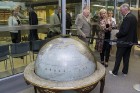 Nacionālajā bibliotēkā apskatāms  G. F. Stendera izgatavotais globuss 3