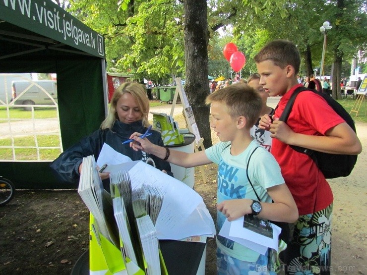 Metāla svētku laikā, 06.09.2014, Jelgavas reģionālais tūrisma centrs organizēja orientēšanās sacensības pa Jelgavu. Sacensībās piedalījās 9 komandas,  133439
