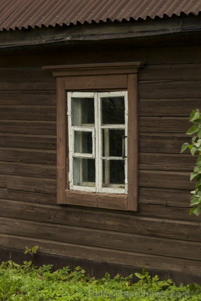 Dekoratīvās logu apmales piesaista daudzus Krāslavas tūristus 133557