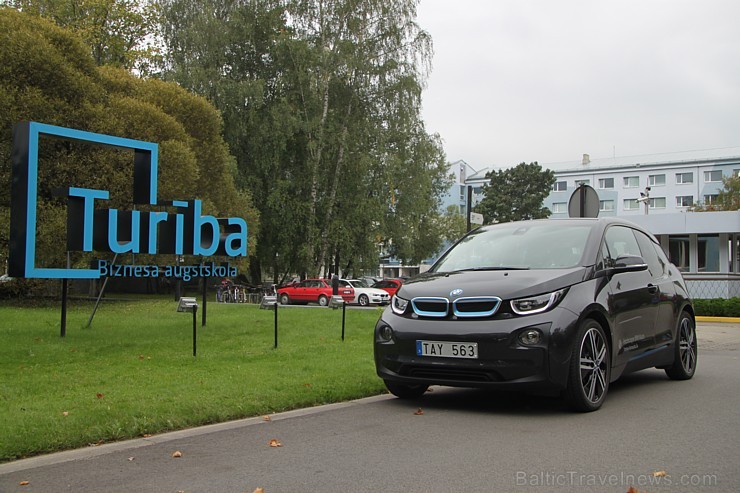 Travelnews.lv kopā ar partneriem ceļo ar moderno tehnoloģiju automašīnu BMW i3 133624