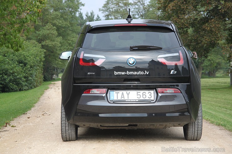 Travelnews.lv kopā ar partneriem ceļo ar moderno tehnoloģiju automašīnu BMW i3 133664