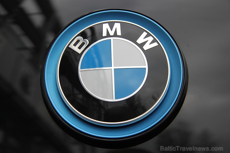 Travelnews.lv redakcija 11.09.2014 kopā ar sadarbības partneriem iemēģina moderno tehnoloģiju automašīnu BMW i3 - www.BMW-BMauto.lv 133677