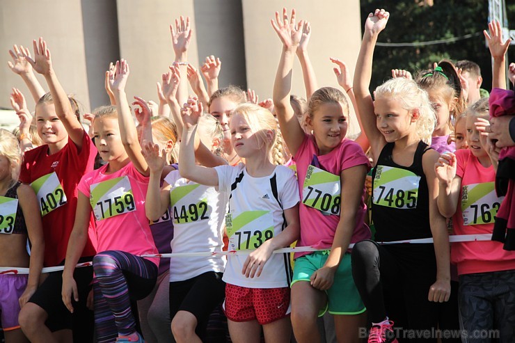 Sporta un labdarības pasākums «Nike Riga Run 2014» pulcē tūkstošiem sportistu 133806