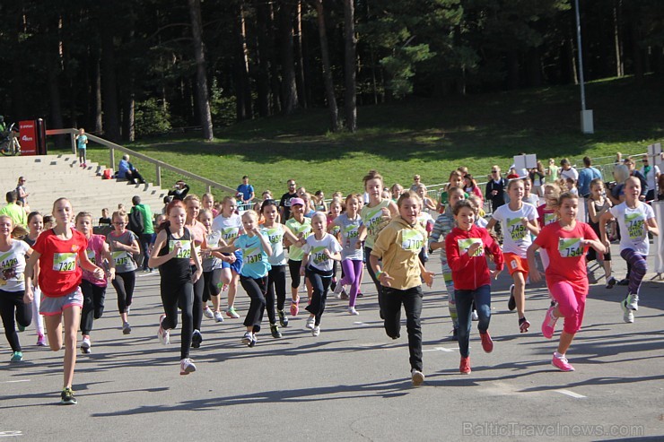 Sporta un labdarības pasākums «Nike Riga Run 2014» pulcē tūkstošiem sportistu 133818