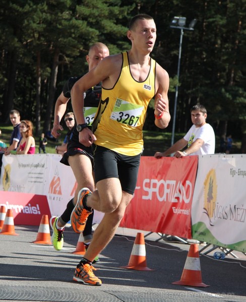 Sporta un labdarības pasākums «Nike Riga Run 2014» pulcē tūkstošiem sportistu 133835