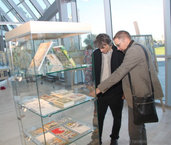 Latvijas Nacionālajā bibliotēkā prezentē izstādi un grāmatu māksliniekam Jāzepam Pīgoznim 133992