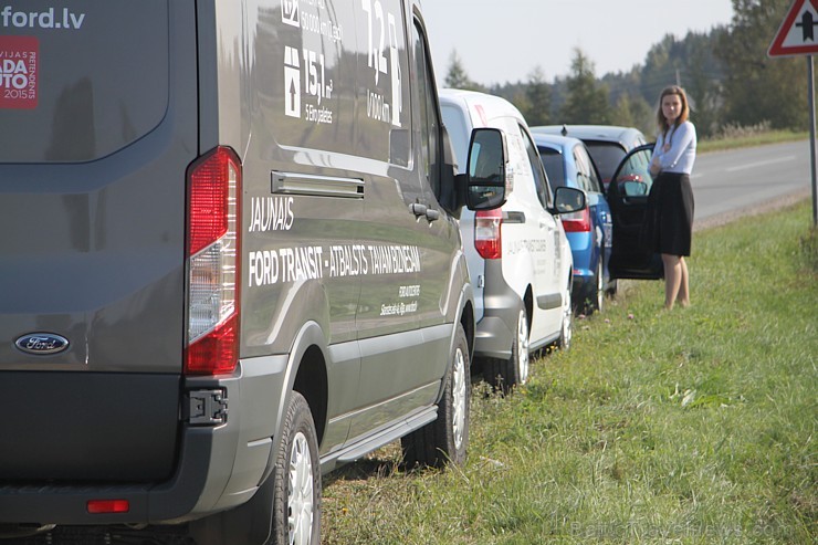 Travelnews.lv ceļojumā iepazīst 14 dažādus Latvijas «GADA AUTO 2015» automobiļus 134315