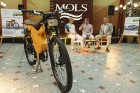 Tirdzniecības centrā Mols notikusi elektrotransportlīdzekļu diena 16