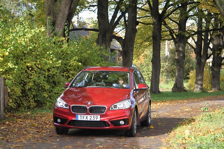 Travelnews.lv redakcija ceļo ar pirmo priekšpiedziņas BMW modeli (BMW 218d) 136054
