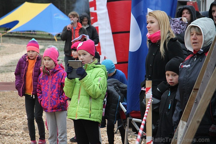 Carnikavas «Rudens Zibens kross» nosaka Latvijas krosa čempionus kalnainā distancē 136373