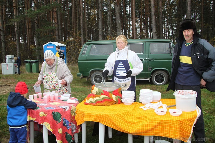 Carnikavas «Rudens Zibens kross» nosaka Latvijas krosa čempionus kalnainā distancē 136403