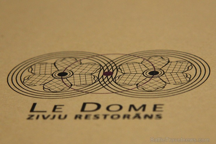 Vecrīgas 5 zvaigžņu viesnīcas «Dome Hotel & SPA» zivju restorāns «Le Dome» atrodas 400 gadus vecā ēkā uz Miesnieku ielas. Vairāk informācijas www.Zivj Vecrīgas 5 zvaigžņu viesnīcas «Dome Hotel & SPA» zivju restorāns «Le Dome» atrodas 400 gadus vecā ēkā uz Miesnieku ielas. Vairāk informācijas www.Zivj 137523