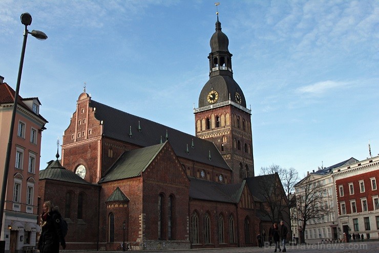 13. gadsimtā celtā Rīgas Doma krusteja ir izcils agrās gotikas meistardarbs Baltijā. Krustejā eksponētas vairākas Rīgas vēstures un kuģniecības muzeja 137637