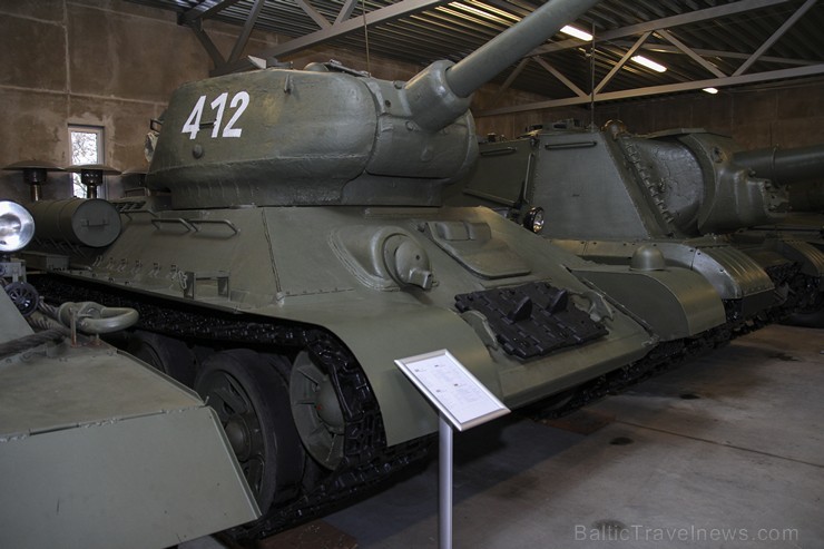 Sventes muižā apskatāms iespaidīgs kara tehnikas muzejs 137833
