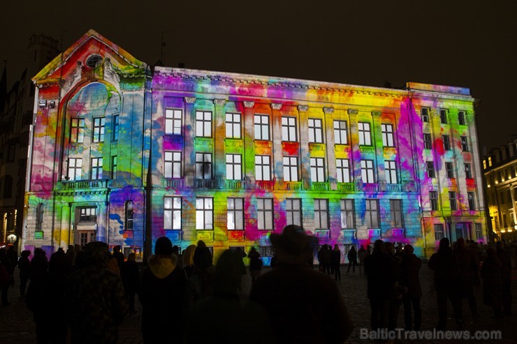 Šogad gaismas festivāls Staro Rīga 2014 pirmoreiz piedāvā plašu ārvalstu mākslinieku darbu skati 138051