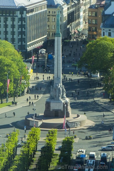 Brīvības piemineklis simbolizē latviešu tautas vēlmi pēc neatkarības un brīvības 138105