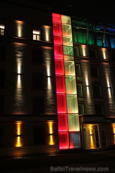 Gaismas festivāls «Staro Rīga 2014» priecē rīdziniekus un pilsētas viesus. Viesnīca Mercure Hotel Rīga - www.mercure.com 138153