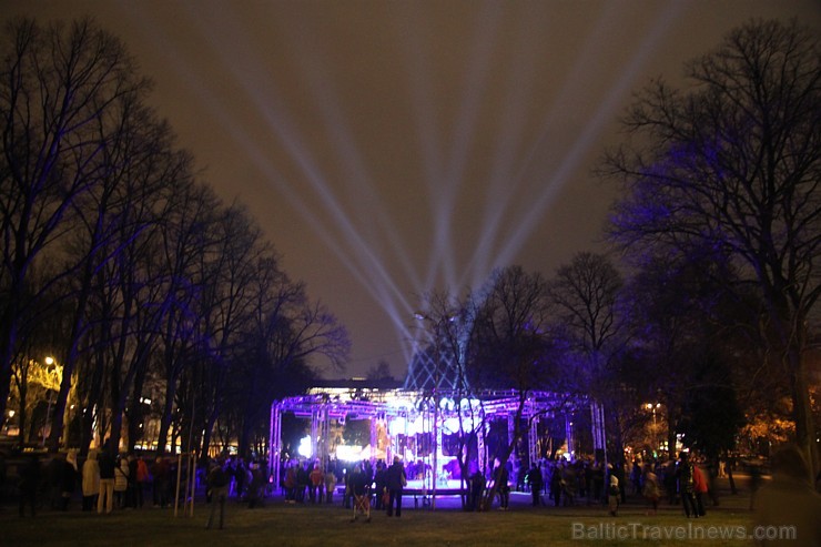 Gaismas festivāls «Staro Rīga 2014» priecē rīdziniekus un pilsētas viesus 138159