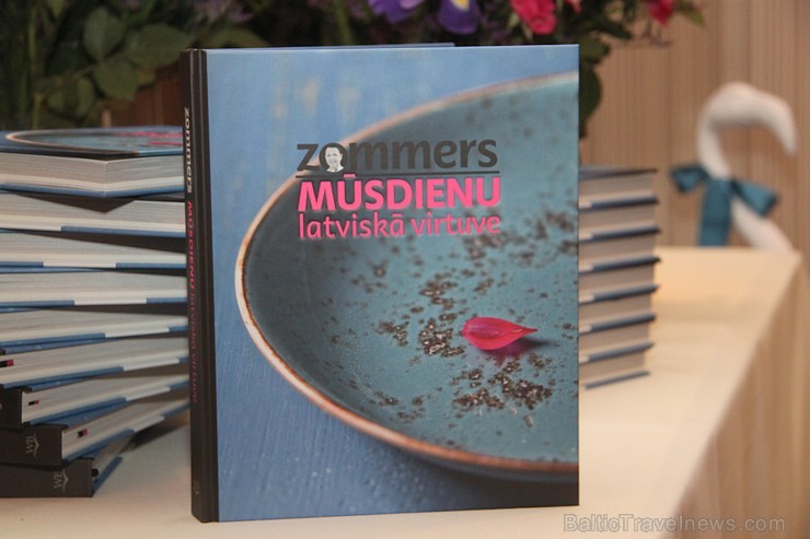 20.11.2014 Vecrīgas restorānā «Kaļķu vārti» tika prezentēta jauna grāmata «Zommers. Mūsdienu latviešu virtuve», kur pulcējas daudzi interesenti, pavār 138389