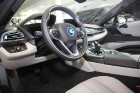 Jaunais elektro sporta automobilis BMW i8 ir ienācis Latvijā un jau pārdots 5