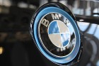 Jaunais elektro sporta automobilis BMW i8 ir ienācis Latvijā un jau pārdots 25